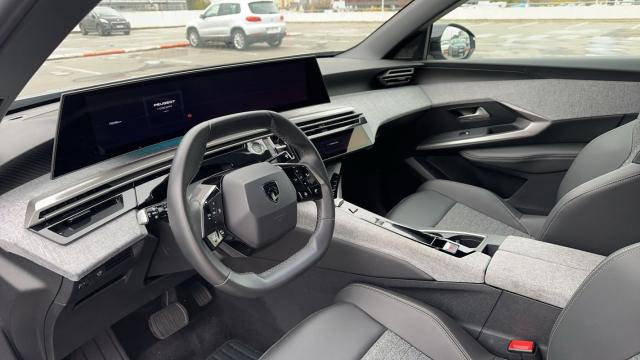 Peugeot 3008 image 1