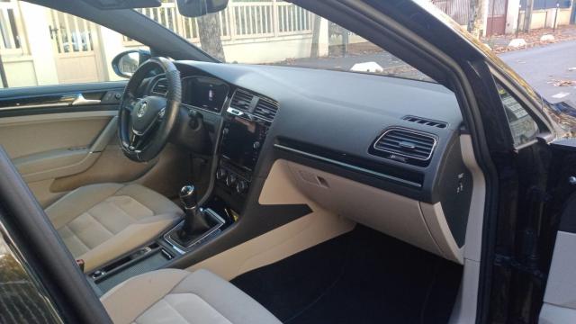 Volkswagen Golf image 9