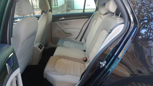 Volkswagen Golf image 4