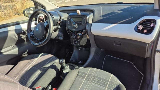 Peugeot 108 image 9