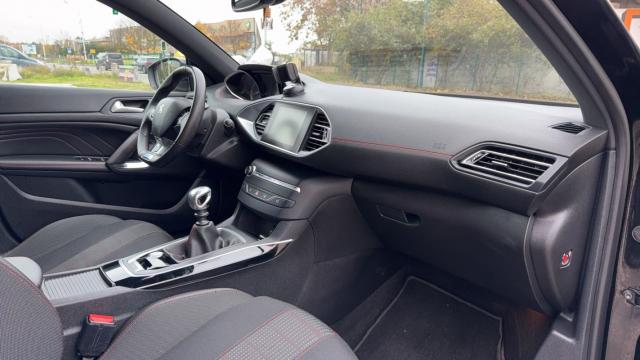 Peugeot 308 image 9
