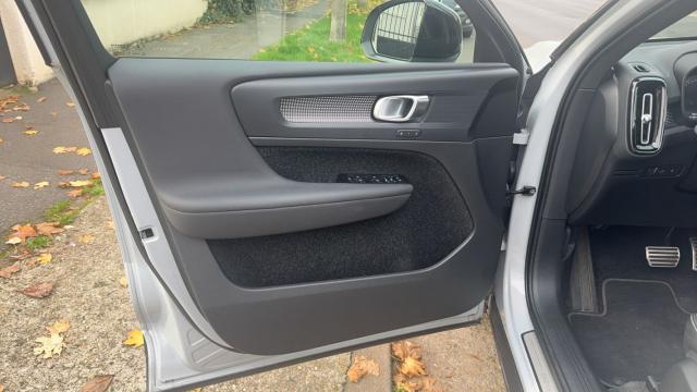 Volvo Xc40 image 8