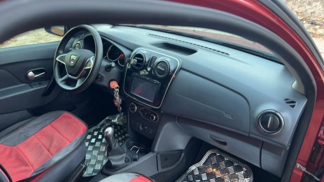 Dacia Sandero image 2