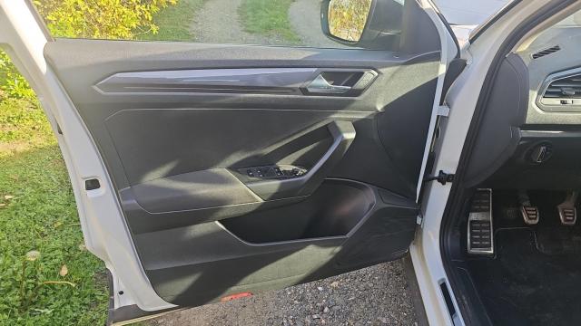 Volkswagen T-Roc image 3