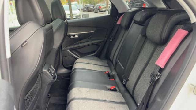 Peugeot 3008 image 6