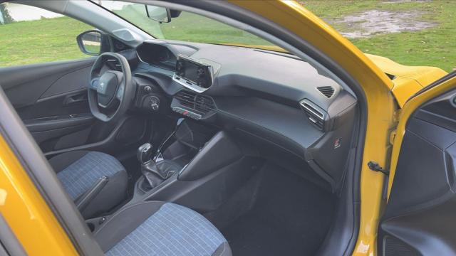 Peugeot 208 image 4