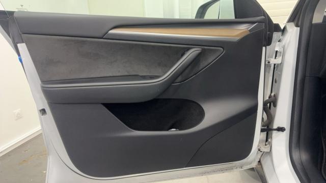 Tesla Model Y image 1