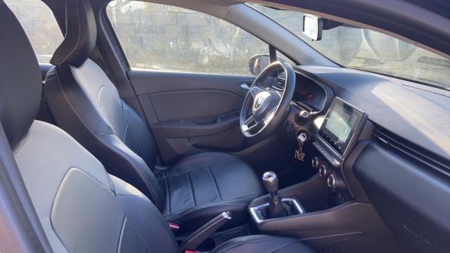 Renault Clio image 9