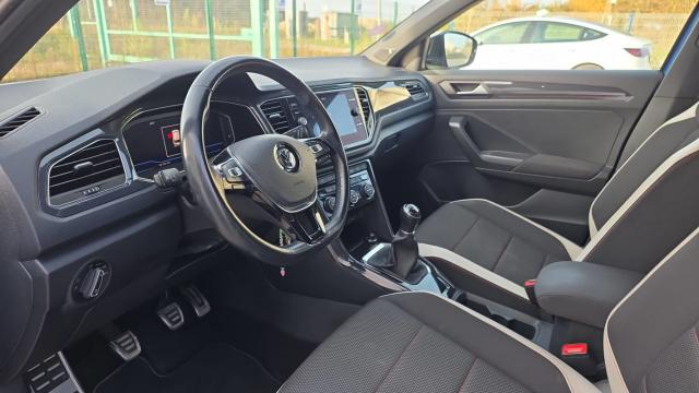 Volkswagen T-Roc image 5