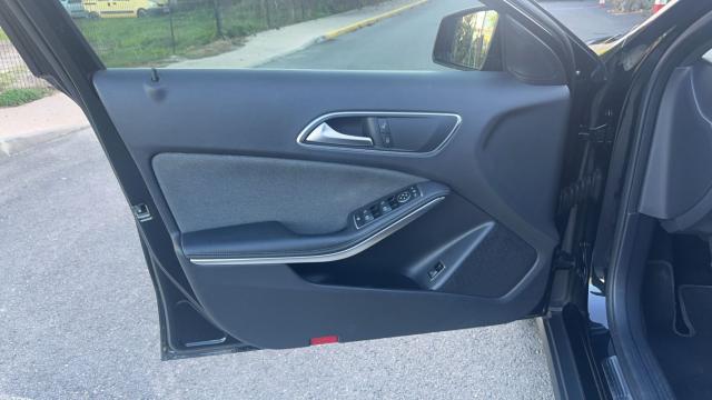 Mercedes Benz Classe Gla image 6