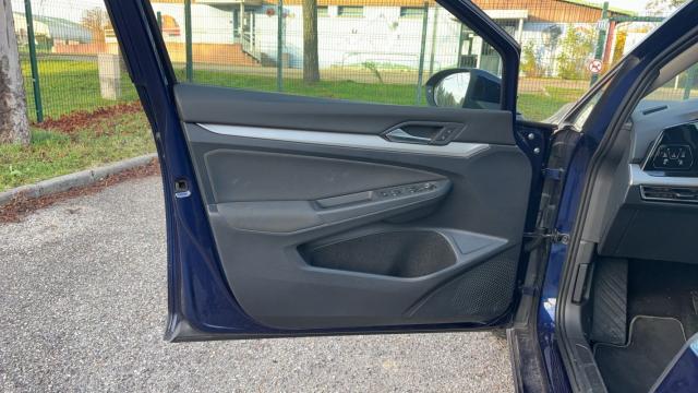 Volkswagen Golf Sw image 5