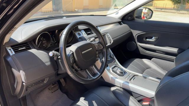 Land Rover Range Rover Evoque image 2