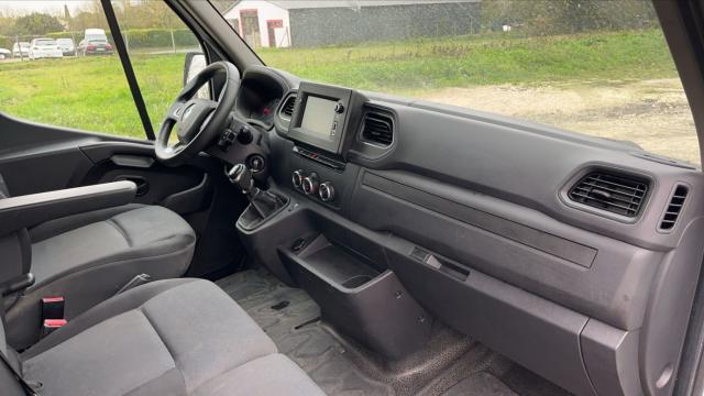 Renault Master image 9