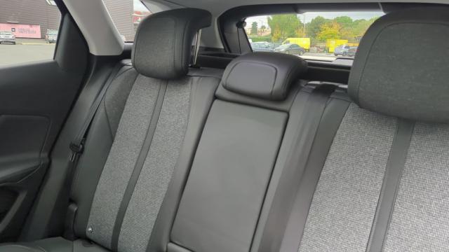 Peugeot 3008 image 9