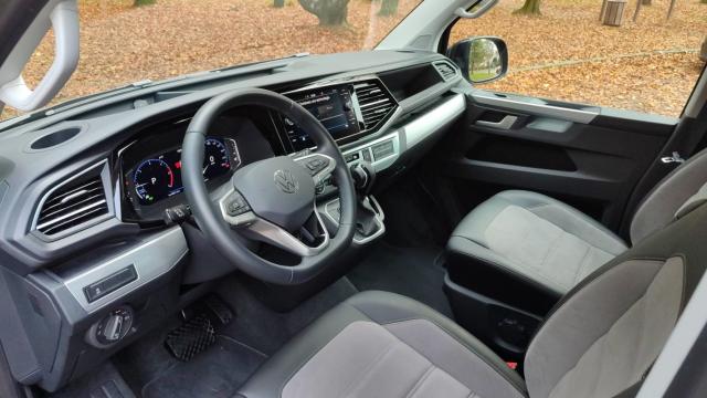 Volkswagen Multivan image 5