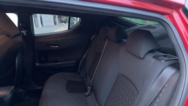 Toyota C-Hr image 8