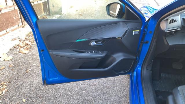 Peugeot E-208 image 5