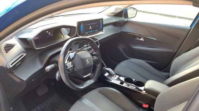 Peugeot E-208 image 7