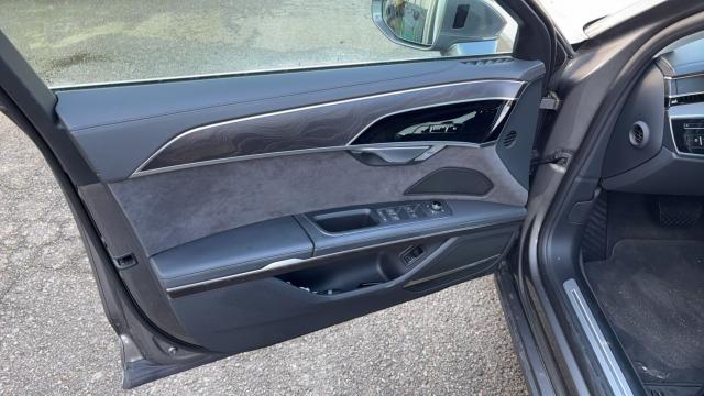 Audi A8 image 2