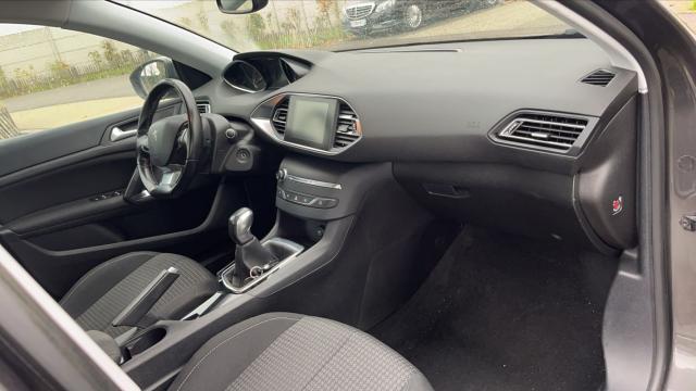 Peugeot 308 image 5