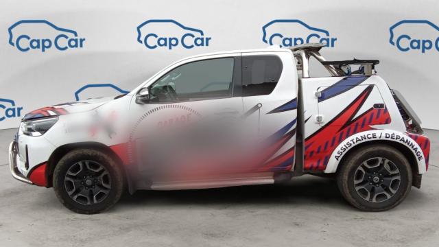 Toyota Hilux image 8