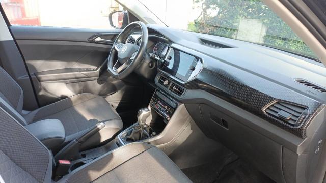 Volkswagen T-Cross image 3
