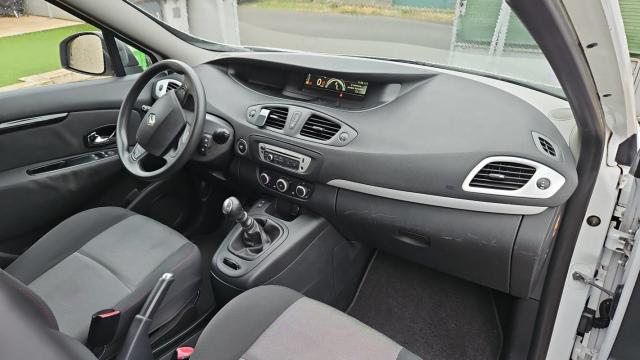Renault Scénic image 7