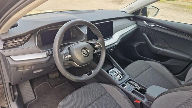 Skoda Octavia image 8