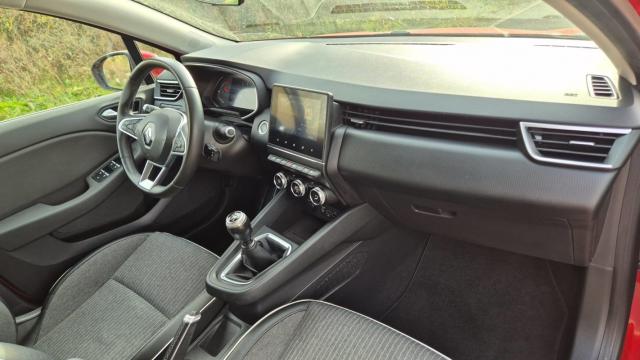 Renault Clio image 6