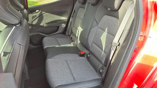 Renault Clio image 8