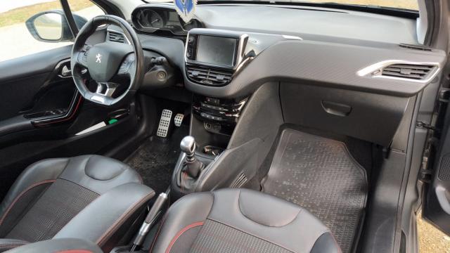 Peugeot 208 image 5