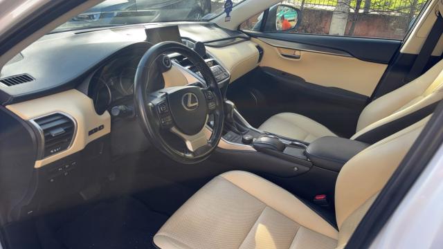 Lexus Nx 300h image 7