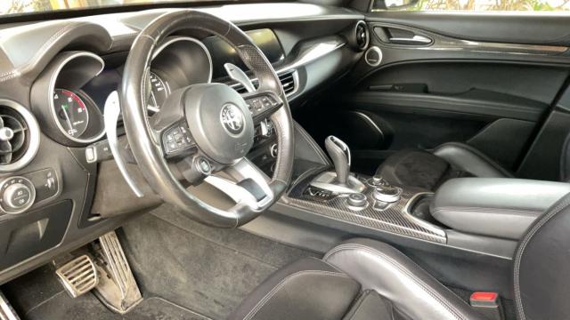 Alfa Romeo Stelvio image 6