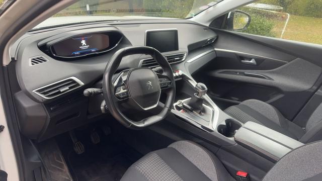 Peugeot 3008 image 1