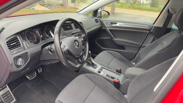 Volkswagen Golf image 8