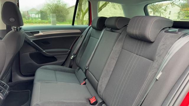 Volkswagen Golf image 7