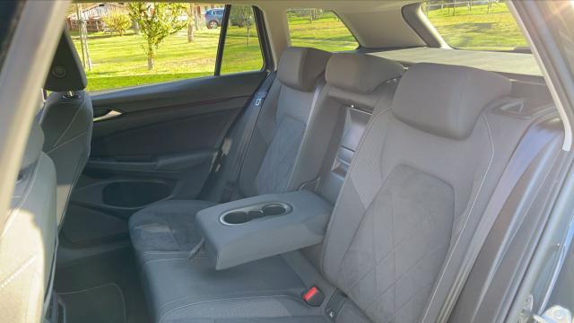 Volkswagen Golf Sw image 6