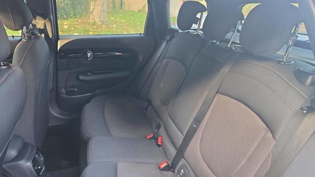 Mini Clubman image 2