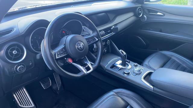 Alfa Romeo Stelvio image 4