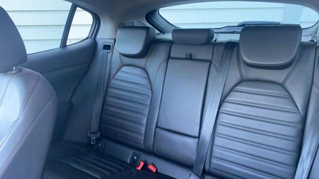 Alfa Romeo Stelvio image 2