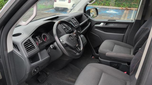 Volkswagen Multivan image 3