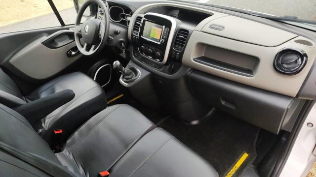 Renault Trafic image 9