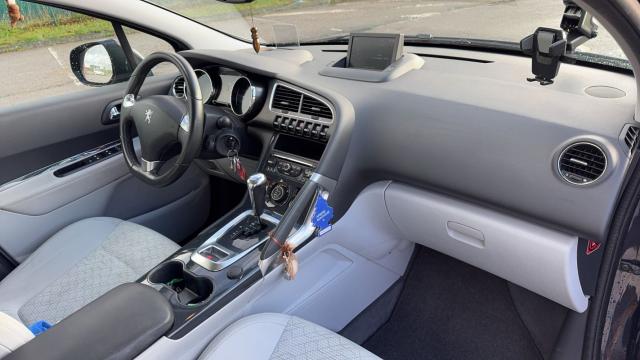 Peugeot 3008 image 6