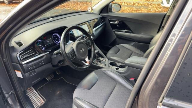 Kia Niro image 5
