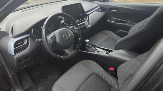 Toyota C-Hr image 7