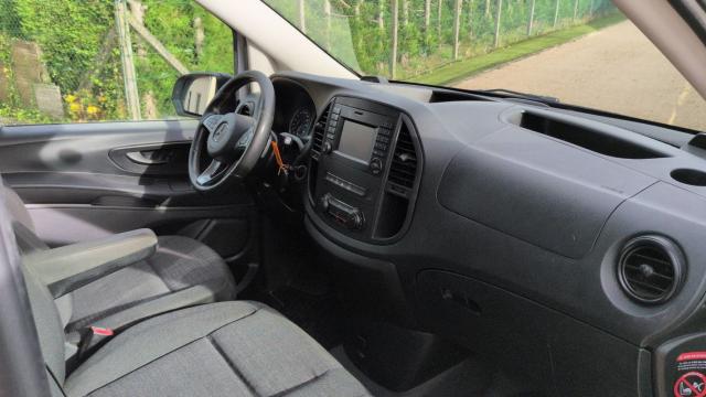 Mercedes Benz Vito image 6
