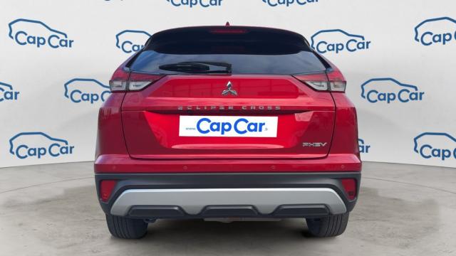 Mitsubishi Eclipse Cross image 9