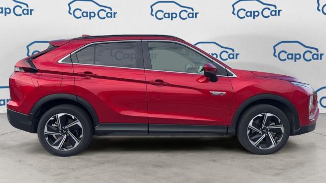 Mitsubishi Eclipse Cross image 2