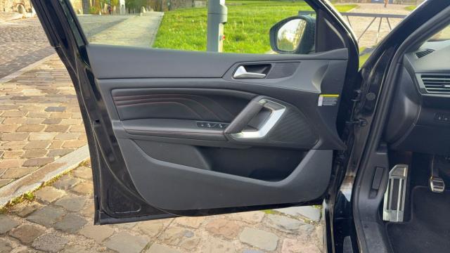 Peugeot 308 image 8