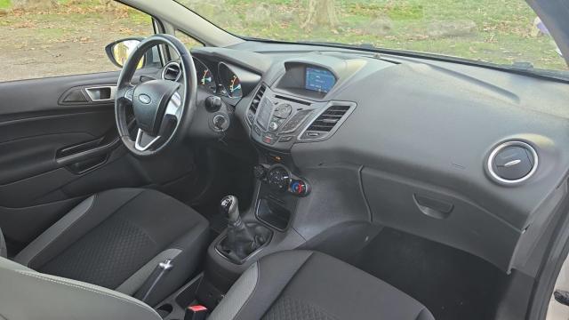 Ford Fiesta image 6